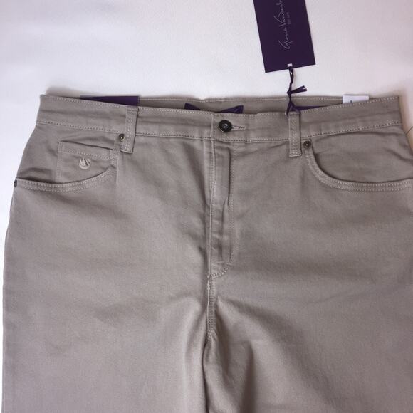 Gloria Vanderbilt Latte Amanda Tapered Jeans, Size 14 - Picture 3 of 7